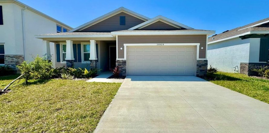 Casa en San Antonio, Florida 3 dormitorios, 171.31 m2 № 2116008