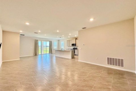 Casa en alquiler en San Antonio, Florida, 3 dormitorios, 171.31 m2 № 2116008 - foto 4