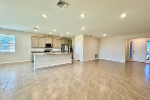 Casa en alquiler en San Antonio, Florida, 3 dormitorios, 171.31 m2 № 2116008 - foto 5