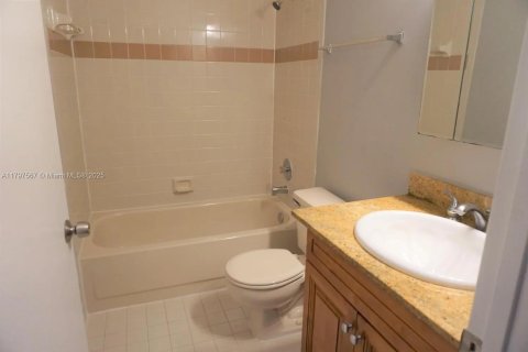 Condominio en venta en Boynton Beach, Florida, 1 dormitorio, 65.4 m2 № 1738128 - foto 5