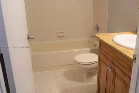 Condominio en venta en Boynton Beach, Florida, 1 dormitorio, 65.4 m2 № 1738128 - foto 12