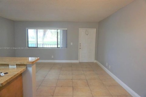Condominio en venta en Boynton Beach, Florida, 1 dormitorio, 65.4 m2 № 1738128 - foto 15