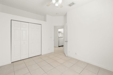 Casa en venta en Coconut Creek, Florida, 3 dormitorios, 161.37 m2 № 2177267 - foto 16
