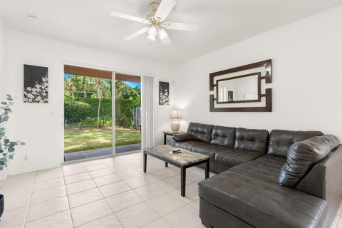 Casa en venta en Coconut Creek, Florida, 3 dormitorios, 161.37 m2 № 2177267 - foto 28