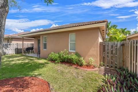 Casa en venta en Coconut Creek, Florida, 3 dormitorios, 161.37 m2 № 2177267 - foto 7