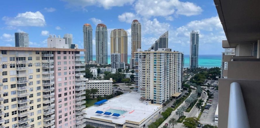 Condominio en Sunny Isles Beach, Florida, 1 dormitorio № 2263983