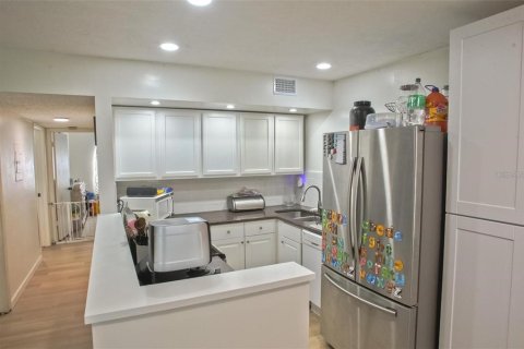 Copropriété à vendre à Pinellas Park, Floride: 2 chambres, 86.4 m2 № 2234510 - photo 6