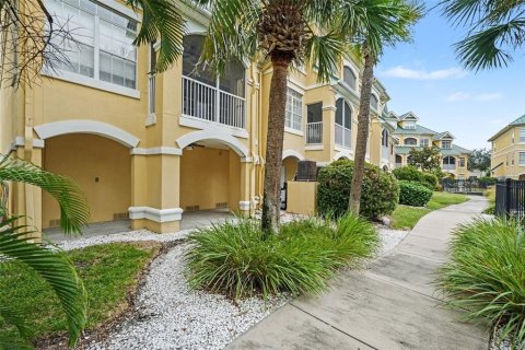 Touwnhouse à vendre à Apollo Beach, Floride: 3 chambres, 218.32 m2 № 2403546 - photo 6