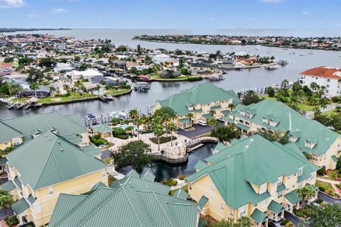 Touwnhouse à Apollo Beach, Floride 3 chambres, 218.32 m2 № 2403546