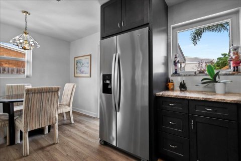 Villa ou maison à vendre à West Palm Beach, Floride: 3 chambres, 121.98 m2 № 2281637 - photo 10