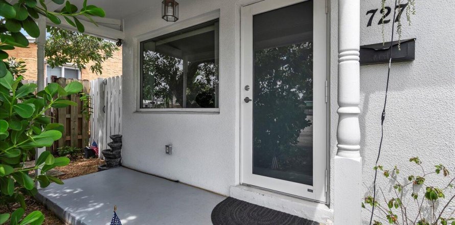 Villa ou maison à West Palm Beach, Floride 3 chambres, 121.98 m2 № 2281637
