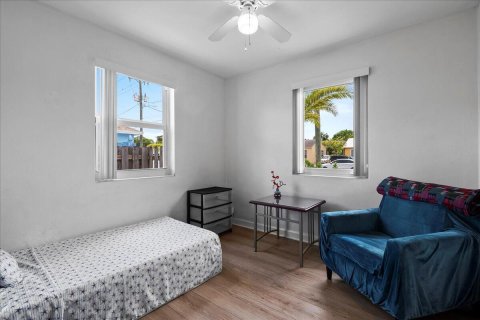 Villa ou maison à vendre à West Palm Beach, Floride: 3 chambres, 121.98 m2 № 2281637 - photo 16