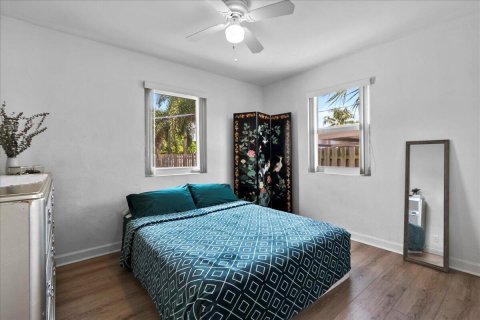 Villa ou maison à vendre à West Palm Beach, Floride: 3 chambres, 121.98 m2 № 2281637 - photo 15