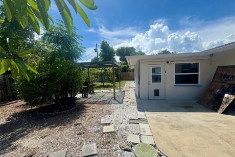 House in Seminole, Florida 3 bedrooms, 114.27 sq.m. № 1880888 - photo 22