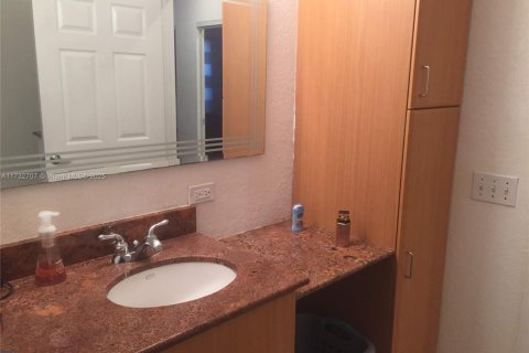 Condominio en alquiler en West Palm Beach, Florida, 2 dormitorios, 132.29 m2 № 1813992 - foto 4