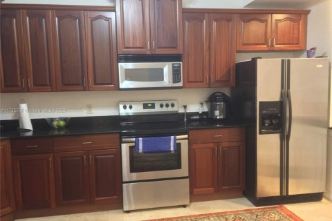 Condominio en alquiler en West Palm Beach, Florida, 2 dormitorios, 132.29 m2 № 1813992 - foto 14