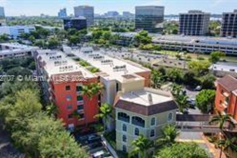 Condominio en alquiler en West Palm Beach, Florida, 2 dormitorios, 132.29 m2 № 1813992 - foto 30