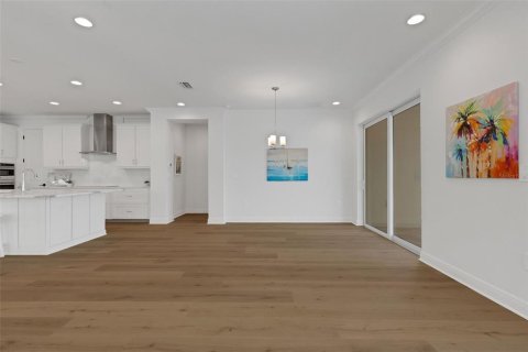 Casa en venta en Nokomis, Florida, 5 dormitorios, 349.22 m2 № 2322320 - foto 30