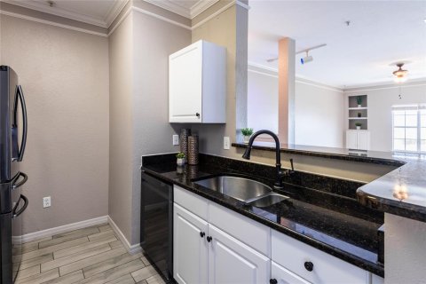 Condo in Tampa, Florida, 1 bedroom  № 1777541 - photo 13