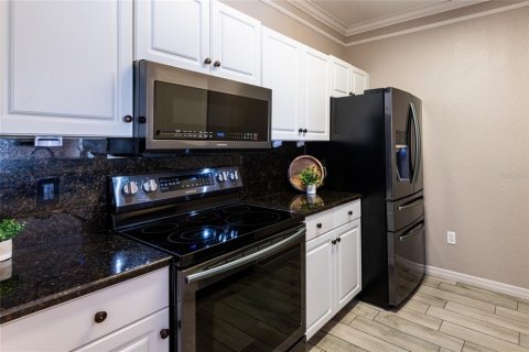 Condo in Tampa, Florida, 1 bedroom  № 1777541 - photo 12