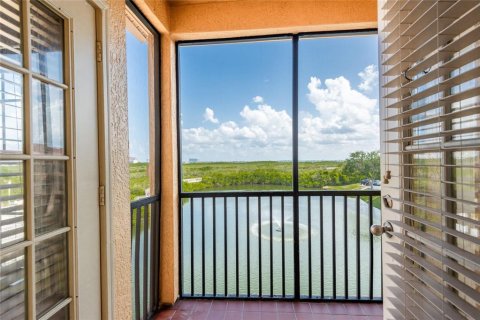 Condo in Tampa, Florida, 1 bedroom  № 1777541 - photo 5