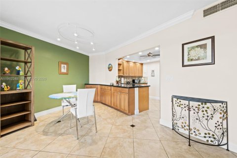 Copropriété à vendre à Fort Lauderdale, Floride: 1 chambre, 74.32 m2 № 2062326 - photo 6