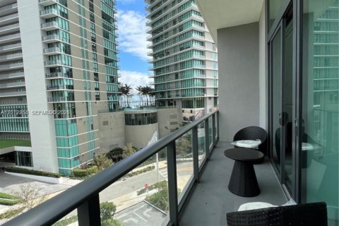 Condominio en alquiler en Miami, Florida, 1 dormitorio, 56.67 m2 № 2074769 - foto 13