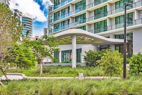 Condominio en alquiler en Miami, Florida, 1 dormitorio, 56.67 m2 № 2074769 - foto 27