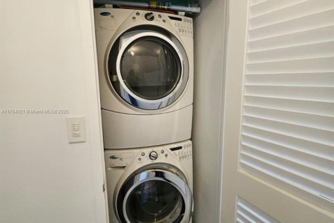 Copropriété à vendre à Miami Beach, Floride: 1 chambre, 81.75 m2 № 1958284 - photo 5