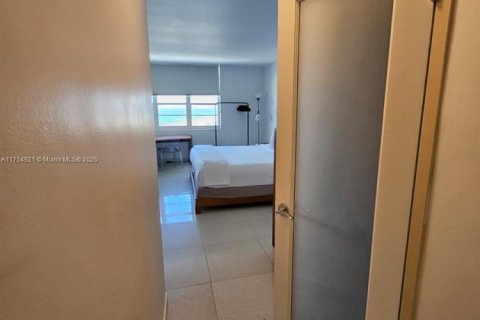 Copropriété à vendre à Miami Beach, Floride: 1 chambre, 81.75 m2 № 1958284 - photo 16
