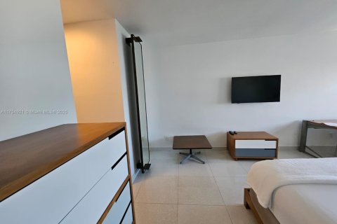 Copropriété à vendre à Miami Beach, Floride: 1 chambre, 81.75 m2 № 1958284 - photo 18