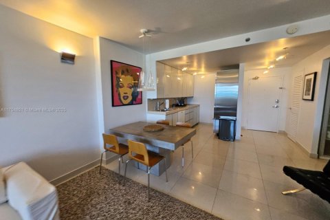 Copropriété à vendre à Miami Beach, Floride: 1 chambre, 81.75 m2 № 1958284 - photo 4