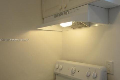 Propiedad comercial en venta en Pompano Beach, Florida, 217.95 m2 № 1741813 - foto 5