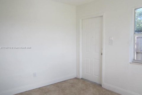 Propiedad comercial en venta en Pompano Beach, Florida, 217.95 m2 № 1741813 - foto 23