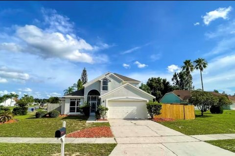 Villa ou maison à louer à Kissimmee, Floride: 4 chambres, 192.68 m2 № 1853313 - photo 1