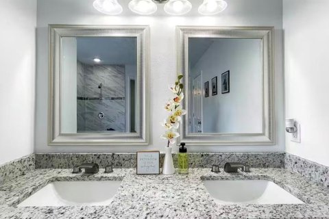 Villa ou maison à louer à Kissimmee, Floride: 4 chambres, 192.68 m2 № 1853313 - photo 18