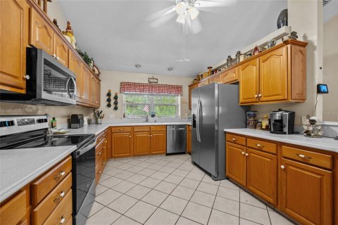 House in Alachua, Florida 3 bedrooms, 191.84 sq.m. № 1675719 - photo 9