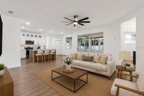 Casa en venta en Clermont, Florida, 4 dormitorios, 202.81 m2 № 2273258 - foto 23