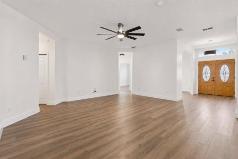 Casa en venta en Clermont, Florida, 4 dormitorios, 202.81 m2 № 2273258 - foto 20