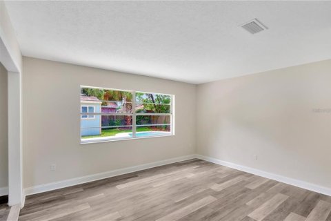 Casa en alquiler en Brandon, Florida, 3 dormitorios, 148.64 m2 № 1855424 - foto 11