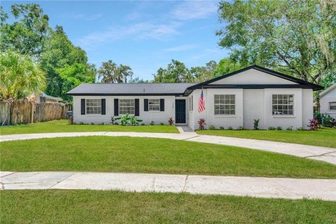 Casa en alquiler en Brandon, Florida, 3 dormitorios, 148.64 m2 № 1855424 - foto 1