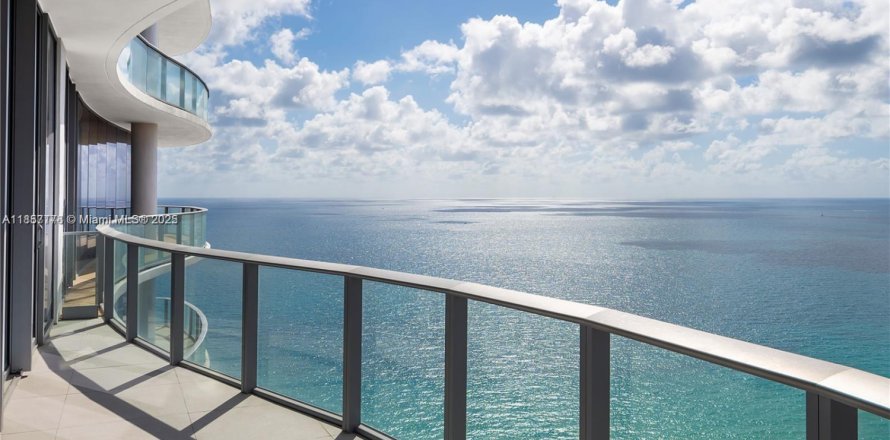 Condo à Sunny Isles Beach, Floride, 3 chambres  № 1960418