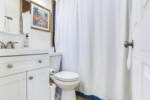 House in Saint Petersburg, Florida 2 bedrooms, 85.1 sq.m. № 1663175 - photo 25