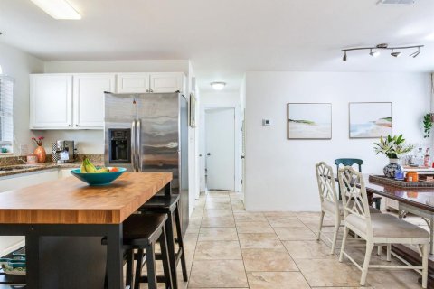 House in Saint Petersburg, Florida 2 bedrooms, 85.1 sq.m. № 1663175 - photo 21