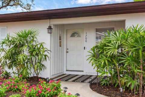House in Saint Petersburg, Florida 2 bedrooms, 85.1 sq.m. № 1663175 - photo 5