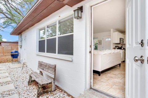 House in Saint Petersburg, Florida 2 bedrooms, 85.1 sq.m. № 1663175 - photo 28