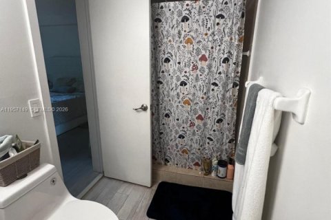 Купить кондоминиум в Майами, Флорида 2 спальни, 83.43м2, № 2240899 - фото 11