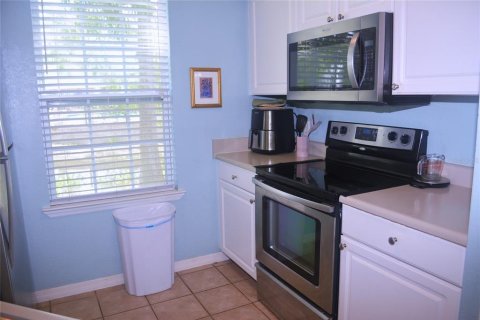Condo in Sarasota, Florida, 3 bedrooms  № 1746748 - photo 13