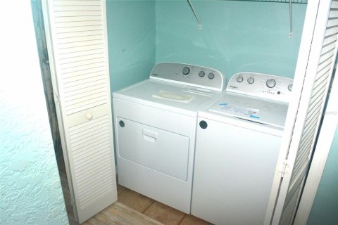 Condo in Sarasota, Florida, 3 bedrooms  № 1746748 - photo 27