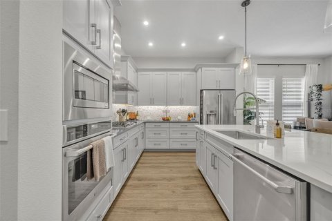 Casa en venta en Orlando, Florida, 4 dormitorios, 241.17 m2 № 1919779 - foto 13